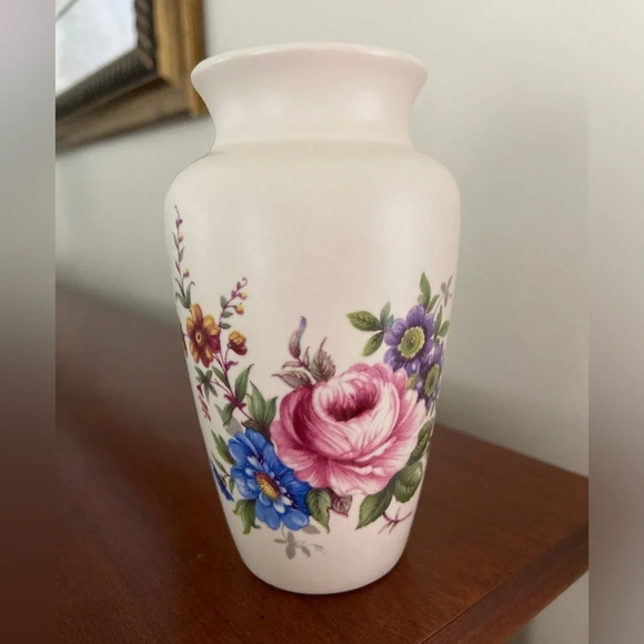 Axe Vale Pottery Floral Small Vase Made in Devon England Pink interior - Picture 1 of 6